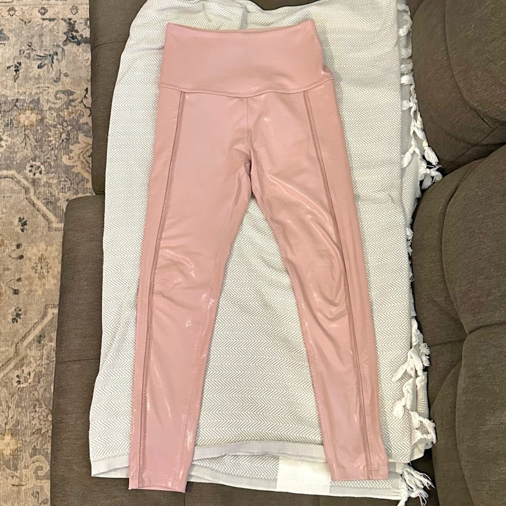 Beyond Yoga Metallic Pink Leggings High Waist Midi Small